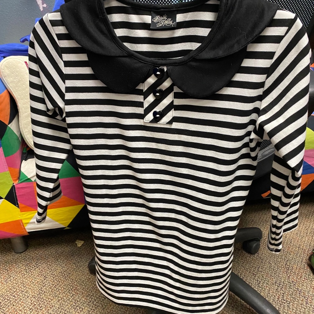 Striped top with heart buttons and 3/4 sleeves